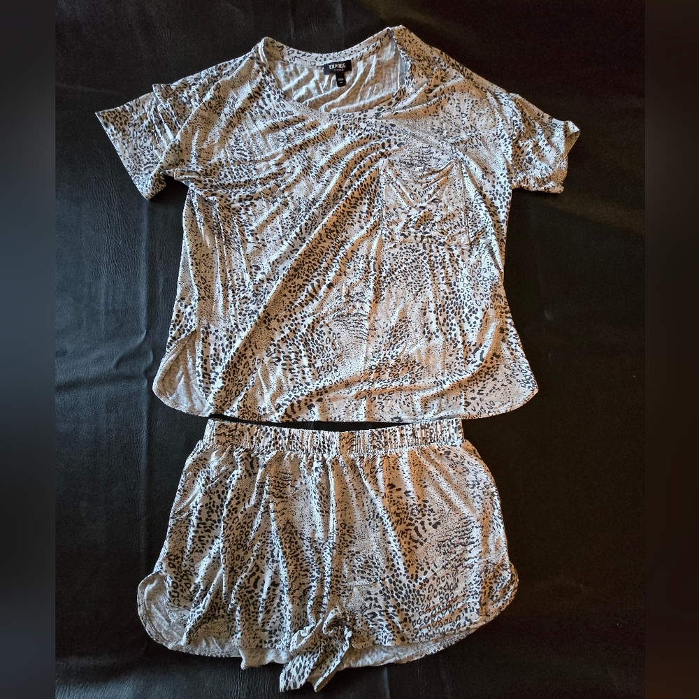 Like New Express Lounge Pajama Set Medium 2 Piece Set